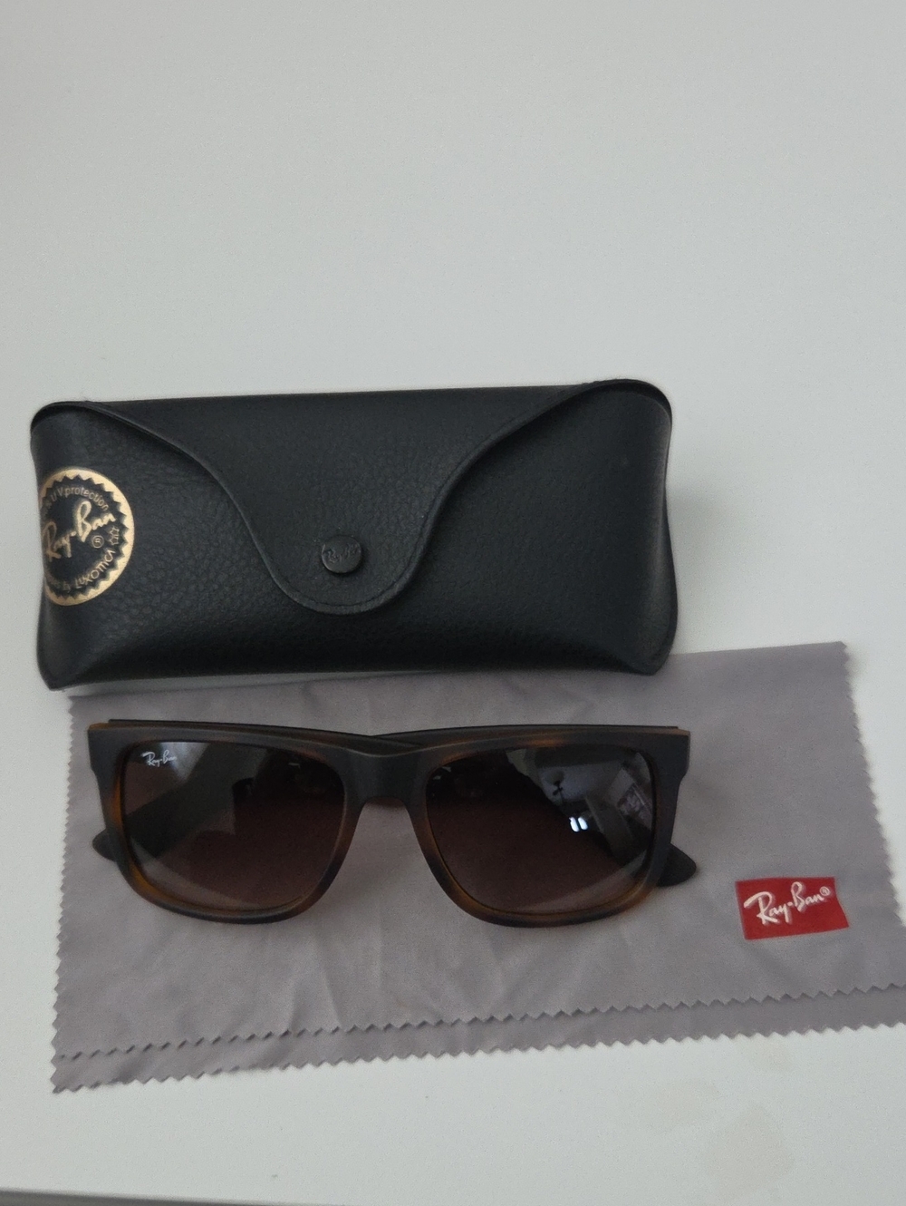 Ray-Ban Brown and Black Sunglasses with Case and Cloth